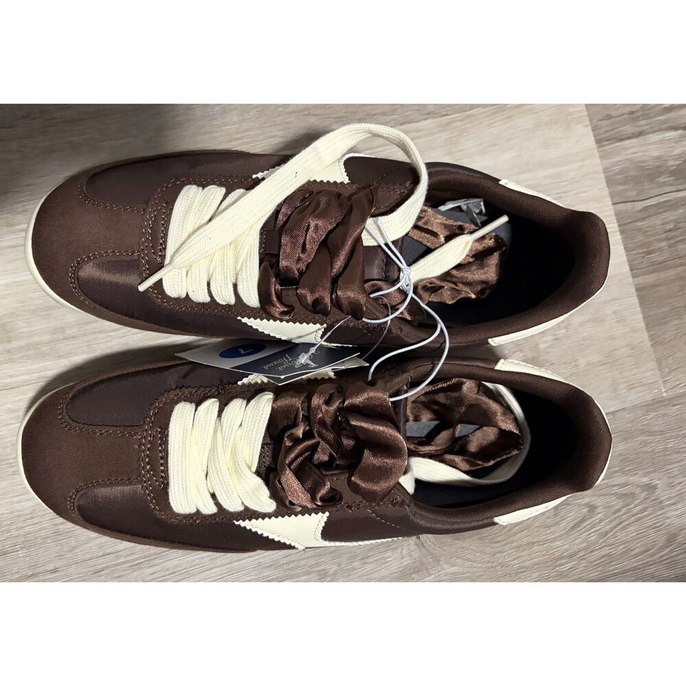 Women’s Dark Brown Sneakers Size 7 New in Box